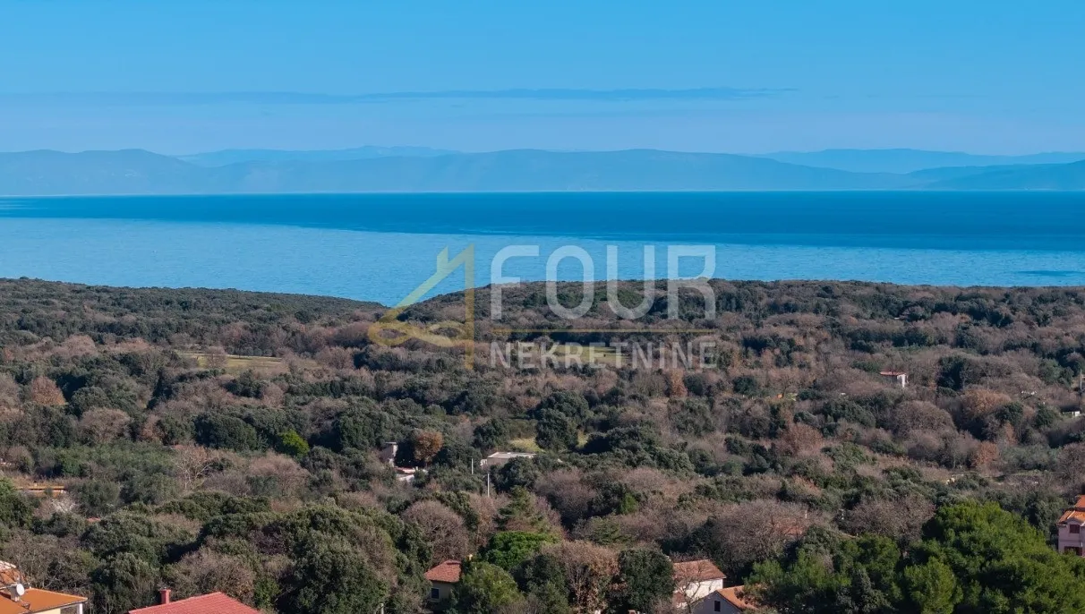 Istra, Ližnjan, samostojeća kuća s bazenom