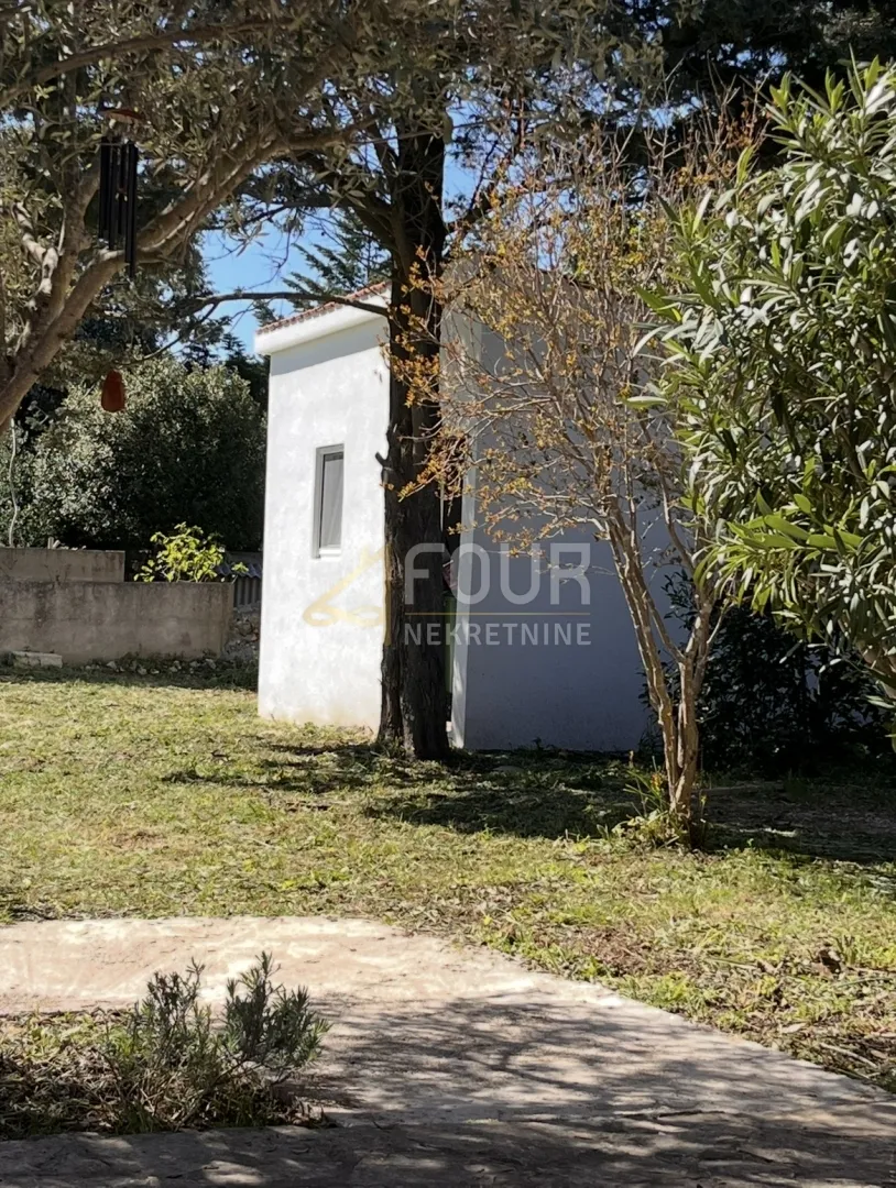 otok silba, kuća - prizemnica, okućnica - slika 2
