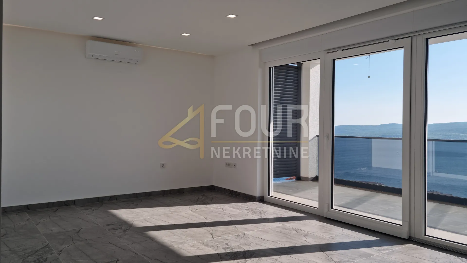 crikvenica, 62.27m2, 2s+db, terasa, pogled na more - slika 4