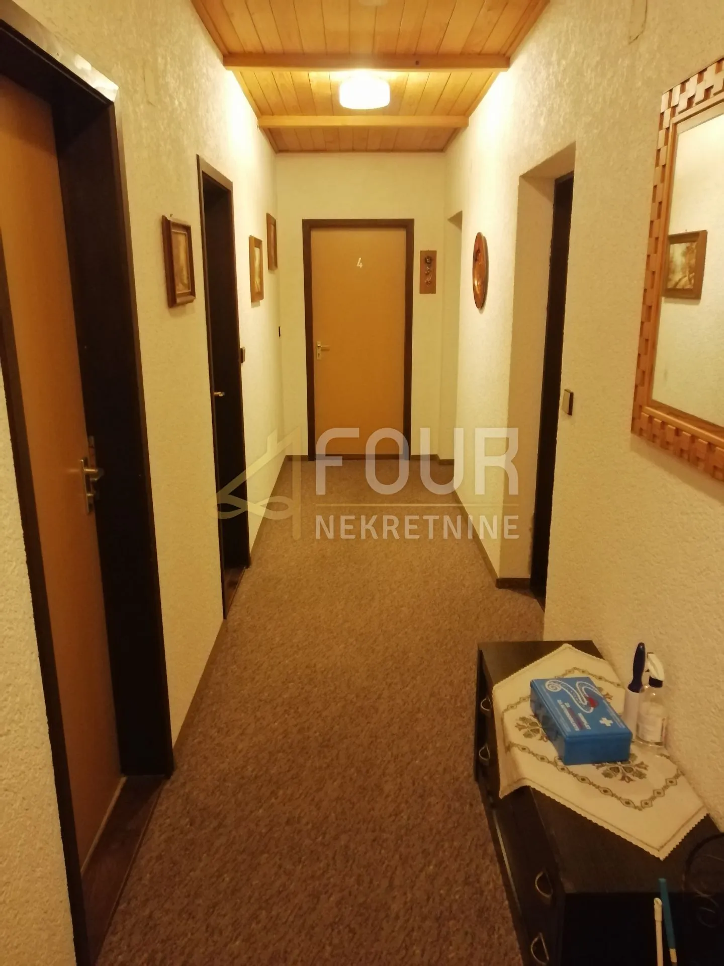 gorski kotar, brod na kupi, kuća 400m2 s velikom okućnicom - slika 20