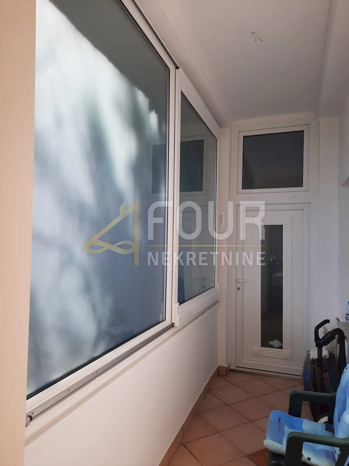 opatija, 127.20m2, 2 stana - 3s+db i 1s+db - slika 13