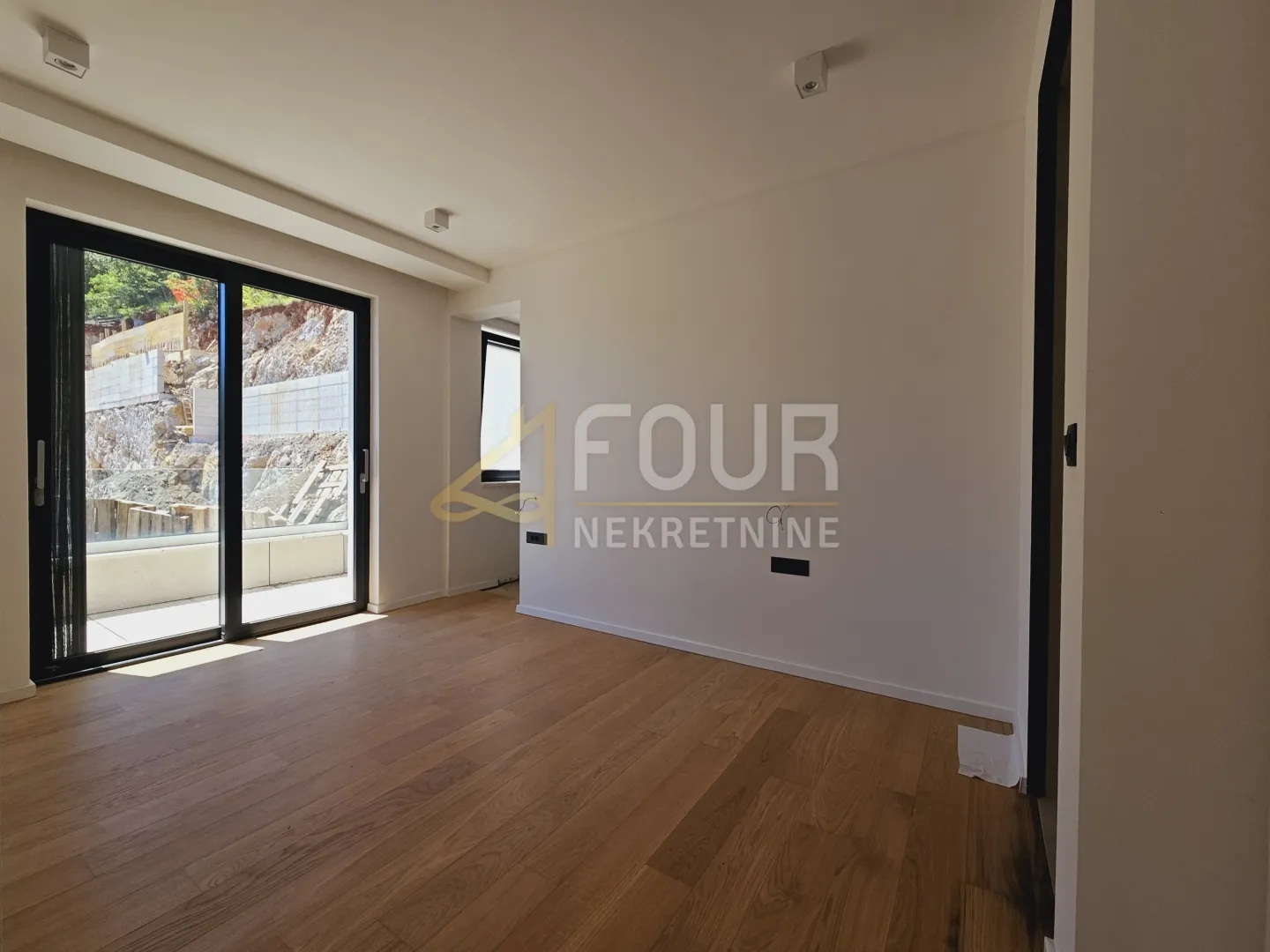 opatija, novogradnja, 238.01m2, dvoetažni 4s+db, bazen i okućnica - slika 7