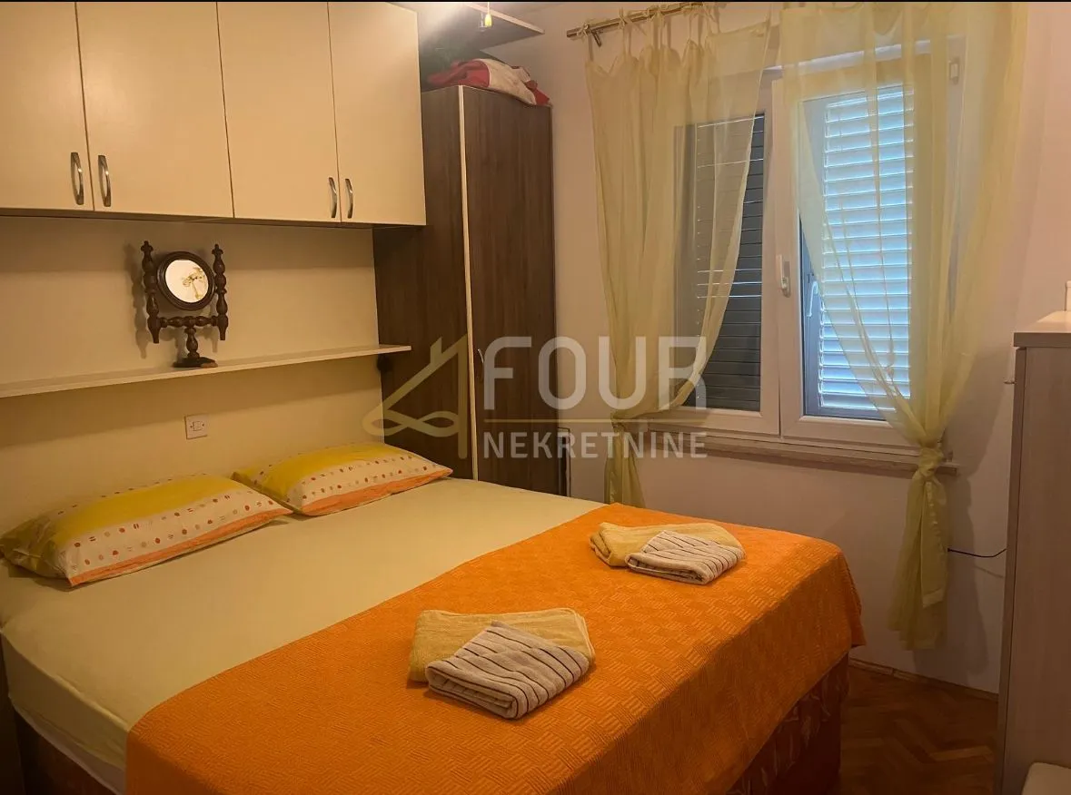 otok krk, grad krk, dvojna kuća s 2 stana - slika 22