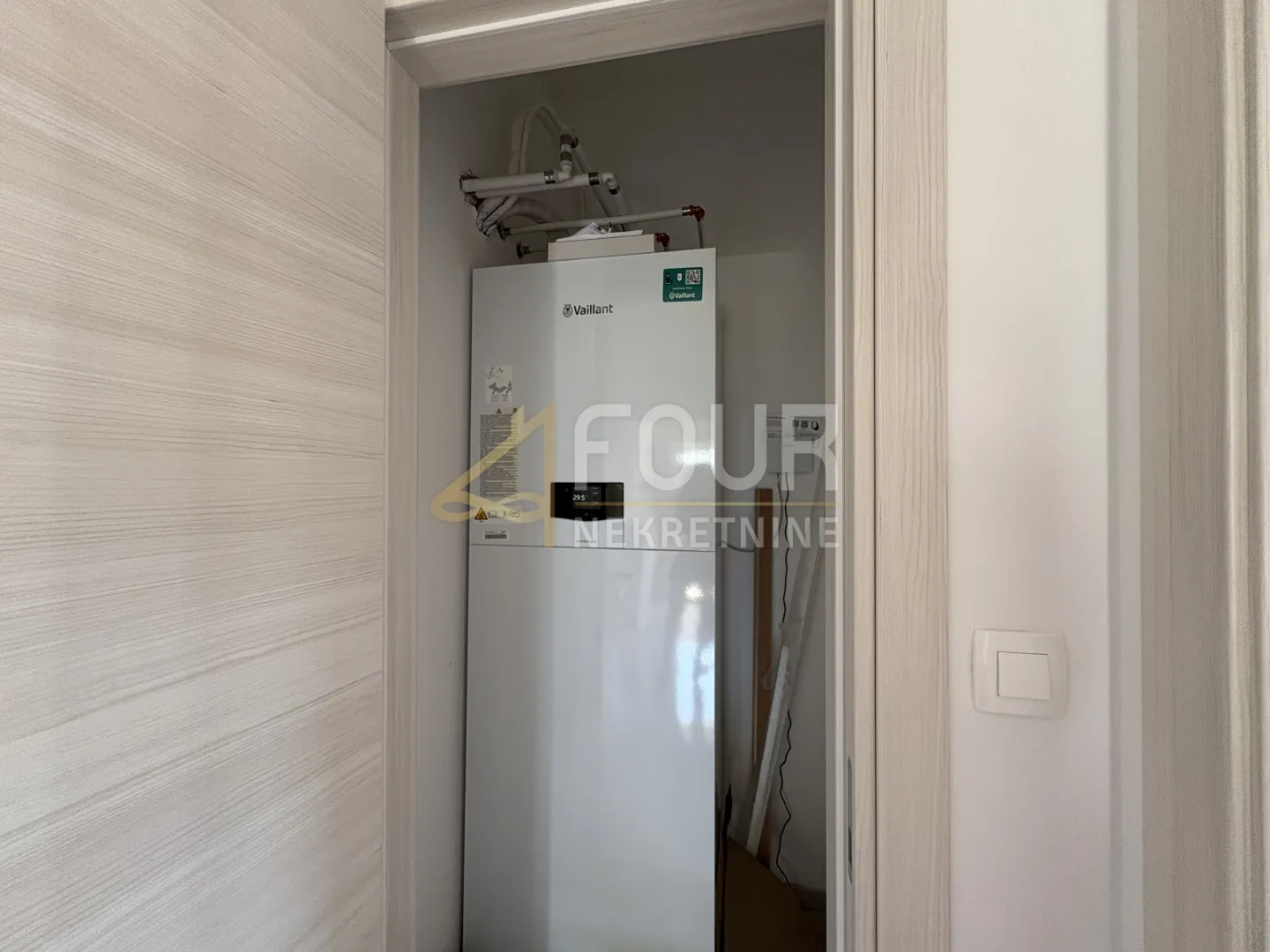 istra, šišan, novogradnja, 214m2, kuća s 2 stana + pomoćni objekt - slika 13