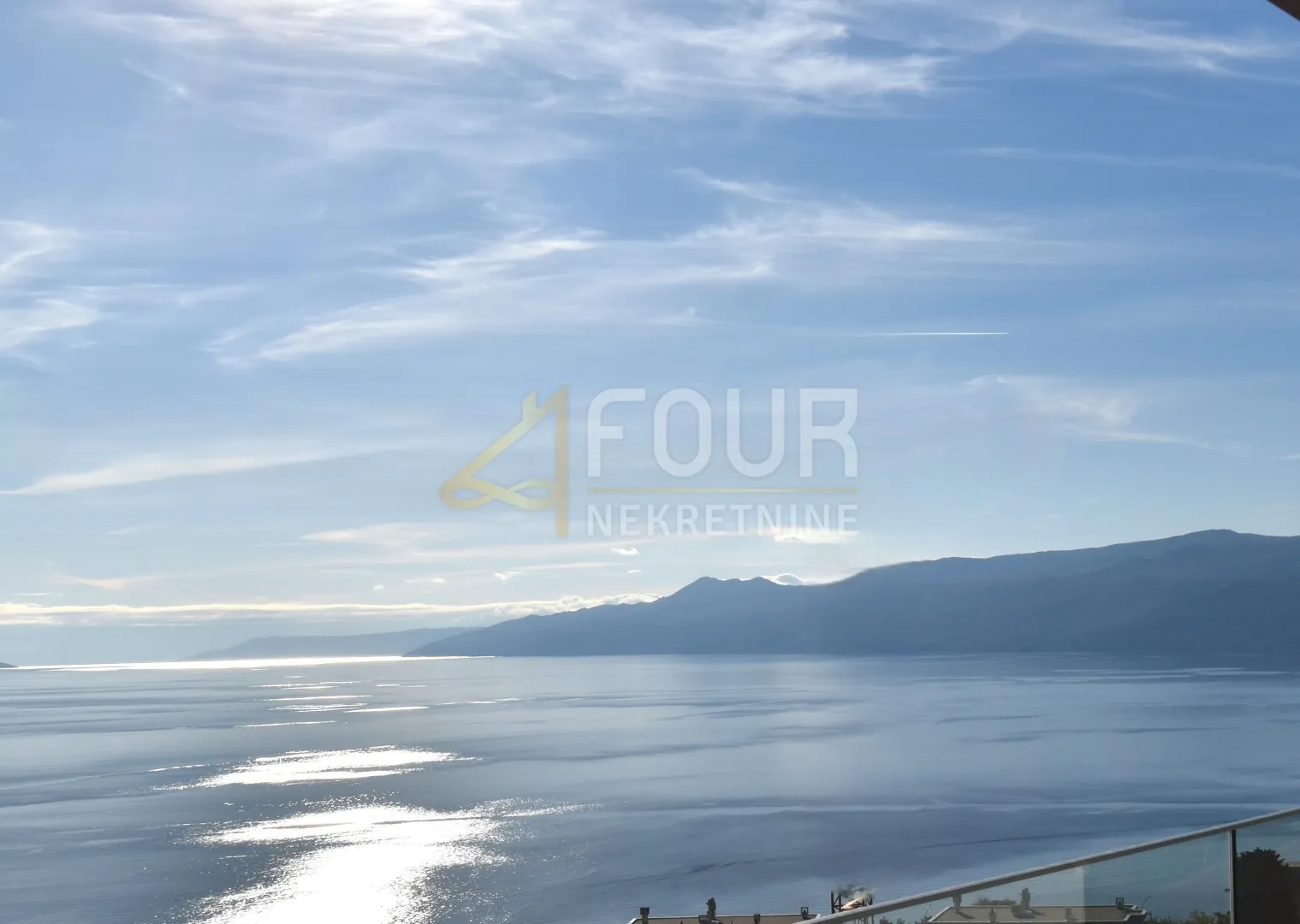 Rijeka, Donji Zamet, kvalitetna novogradnja, 3s+db, lođa, pogled