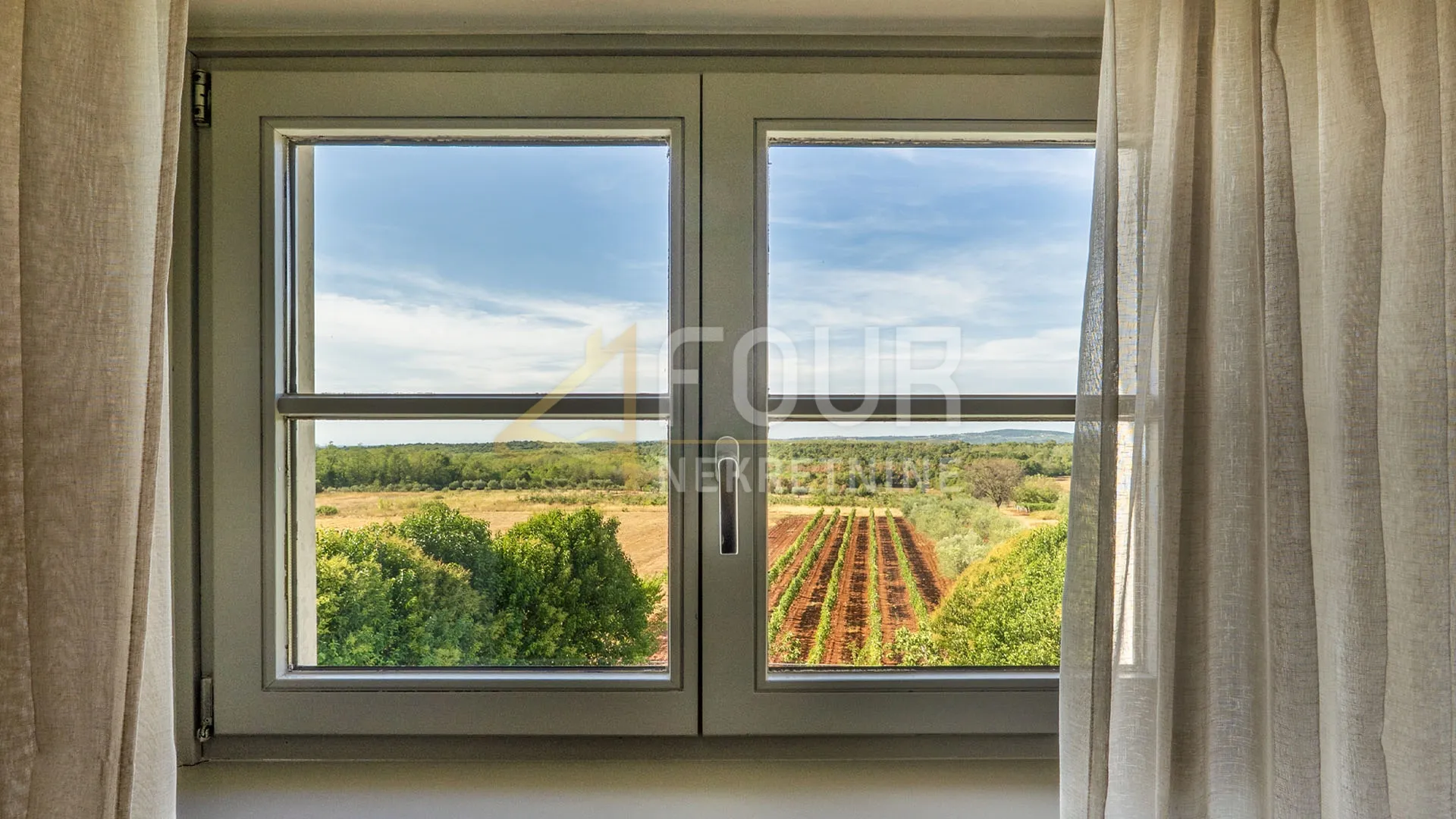 istra, kaštelir, prekrasna kamena vila s bazenom - slika 15