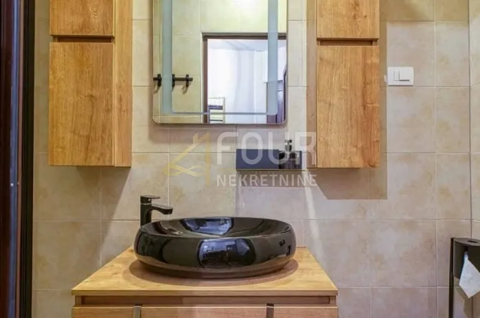 istra, rovinj - stari grad, 50m od mora, adaptirana garsonijera - slika 8