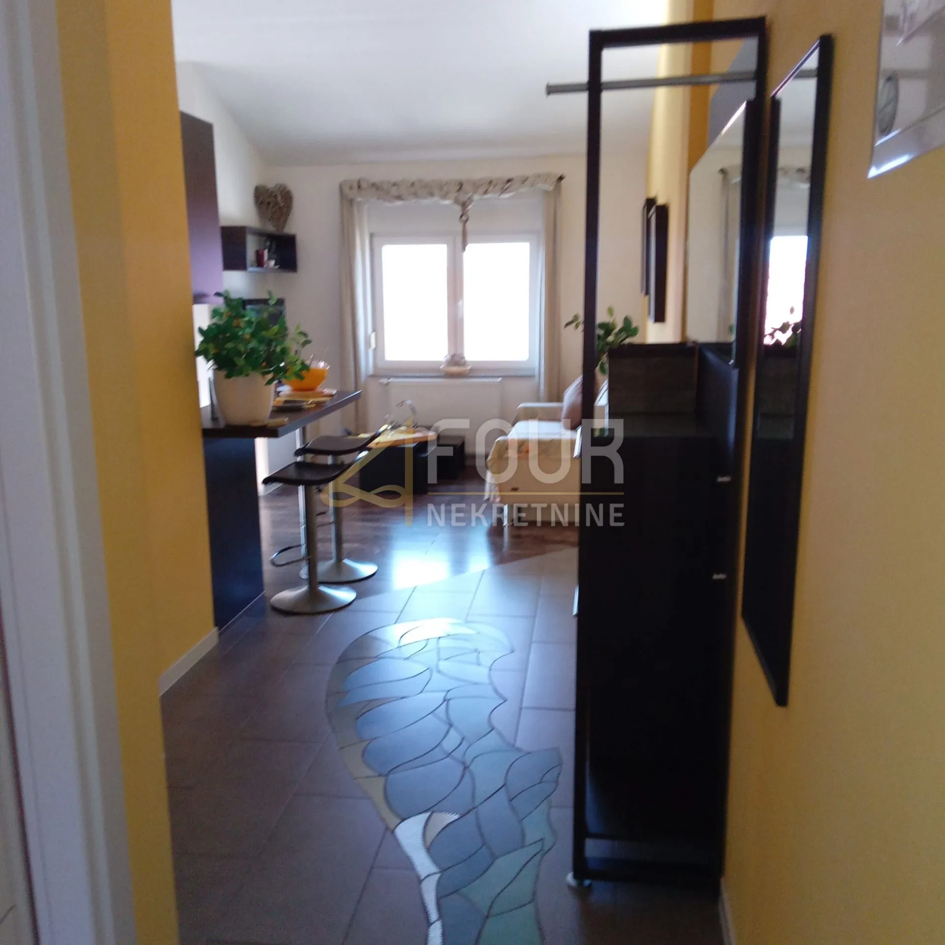 novi vinodolski, kvalitetna kuća s 4 apartmana i pogledom na more - slika 16