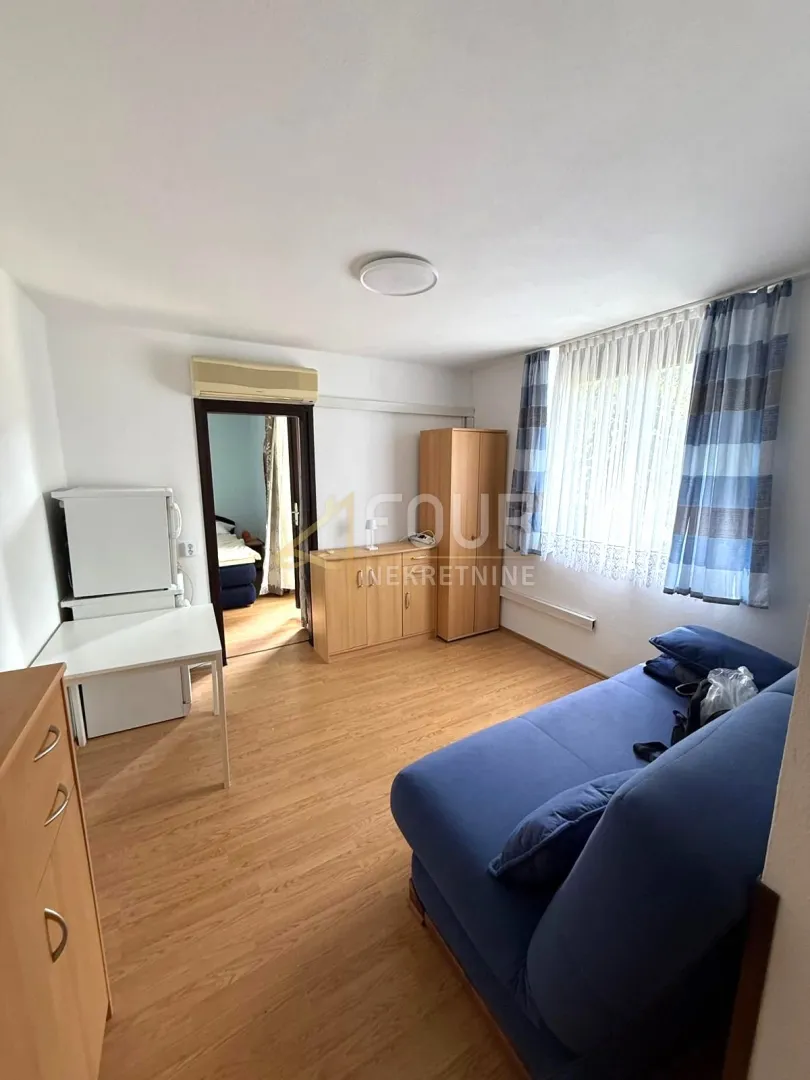 Istra, Poreč, 1s+db, 31.80m2, balkon