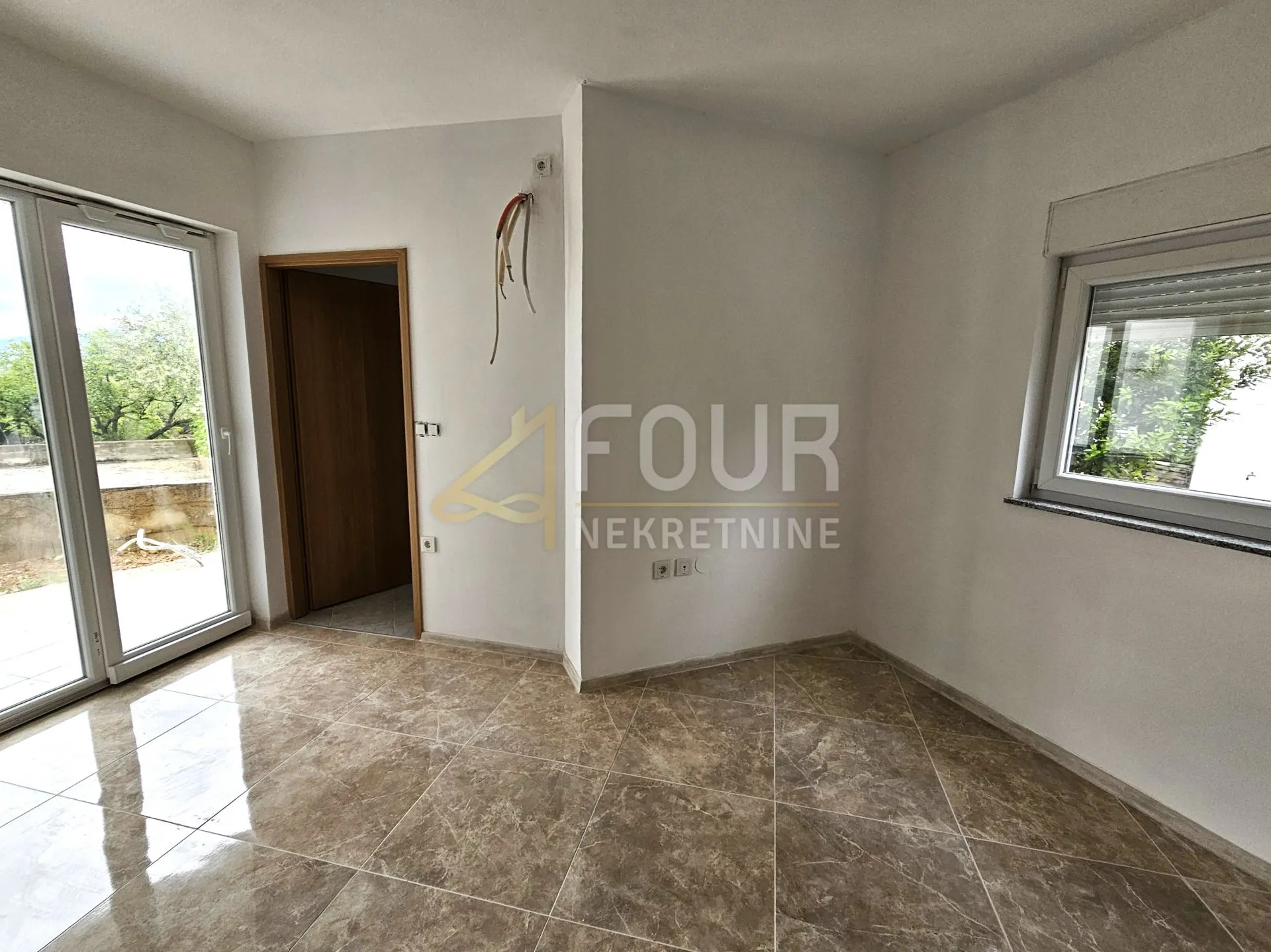 otok krk, šilo, novogradnja, 44.20m2, 1s+db, lođa, pogled na more - slika 6