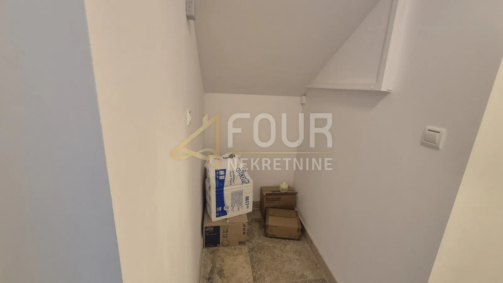 rijeka, kantrida, dvoetažni poslovni prostor, 98m2 - slika 9