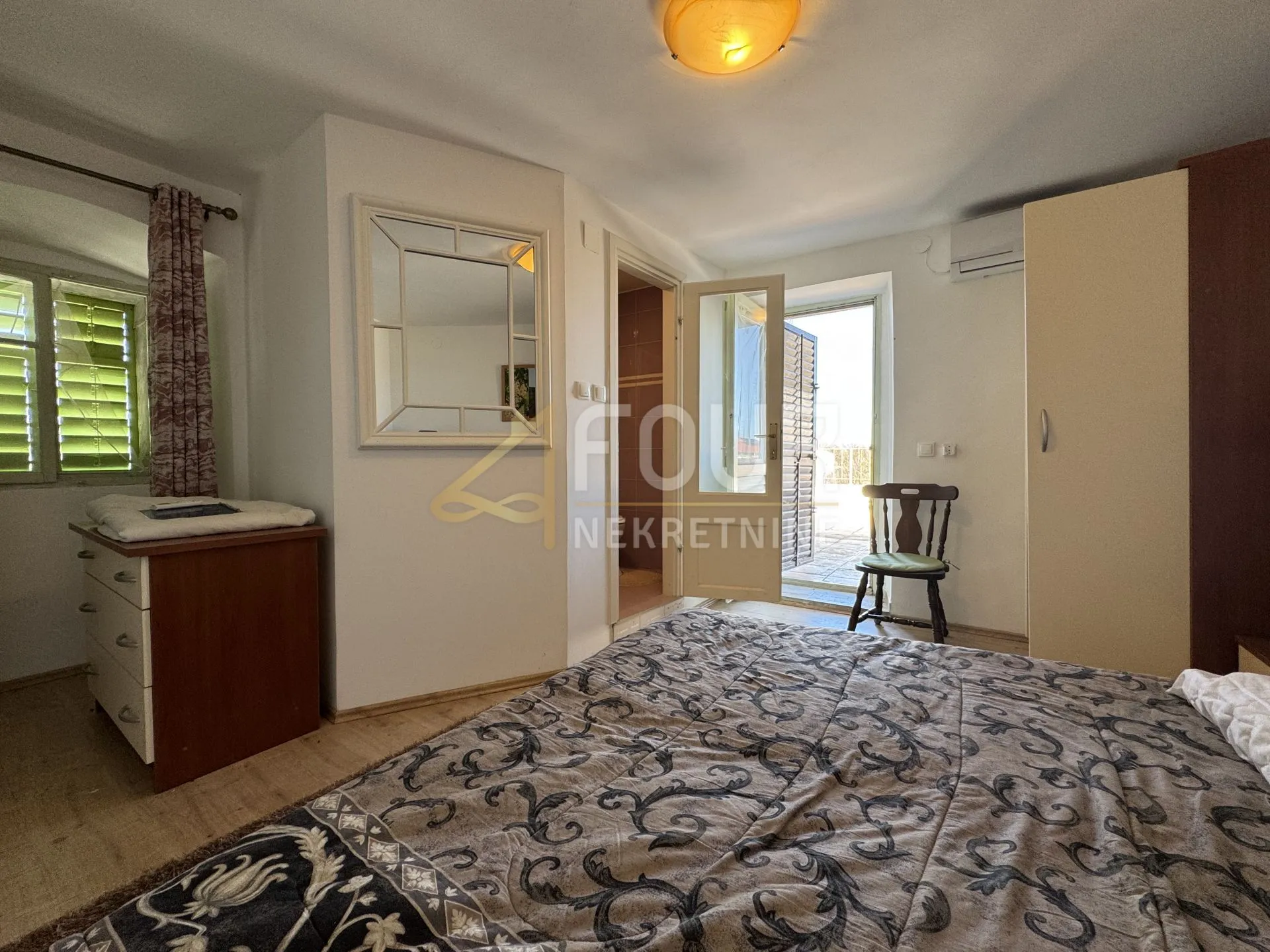 otok krk, milohnići, kuća s garažom, 278.23m2 - slika 9