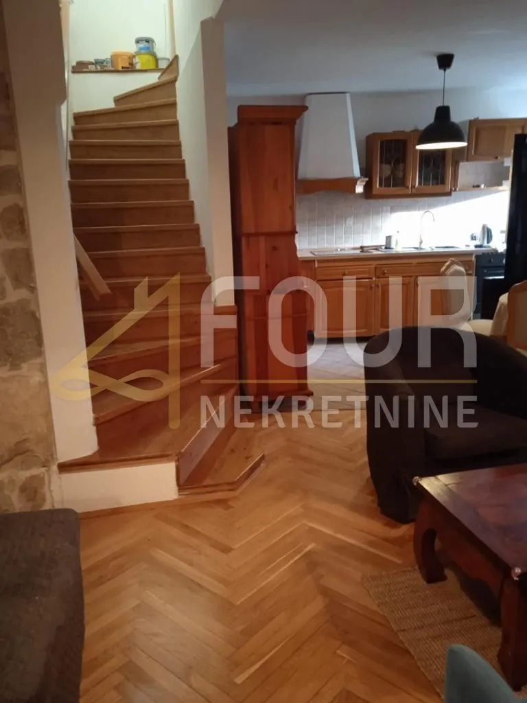 istra, rovinj, kuća u samom centru, 2 terase, pogled na more - slika 6