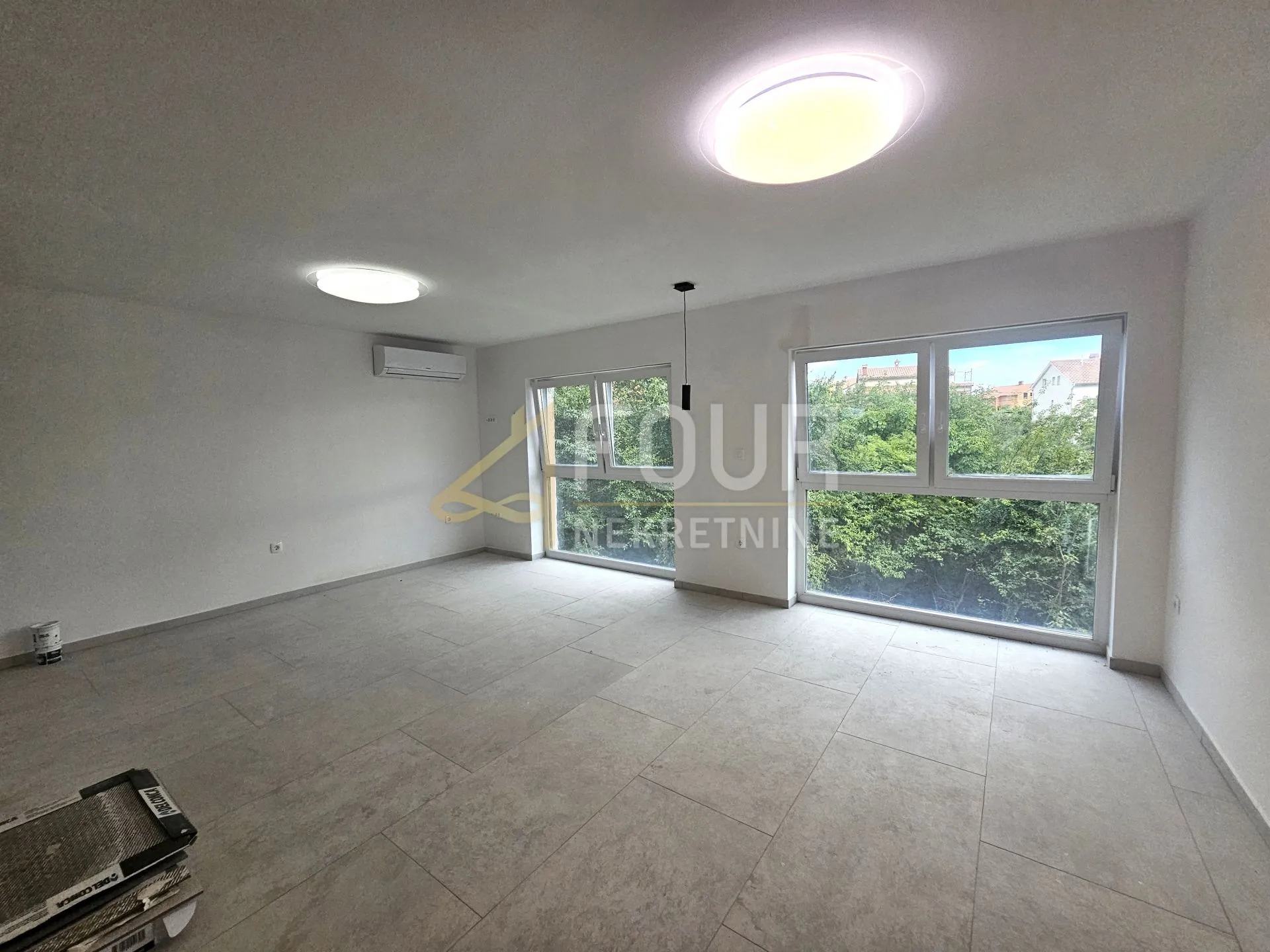 Rijeka, Srdoči, novogradnja, 1s+db, balkon, krovna terasa