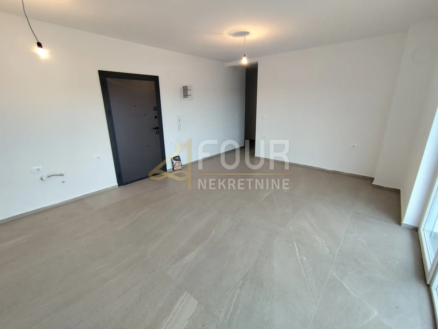 istra, medulin, novogradnja, 2s+db, balkon - slika 2