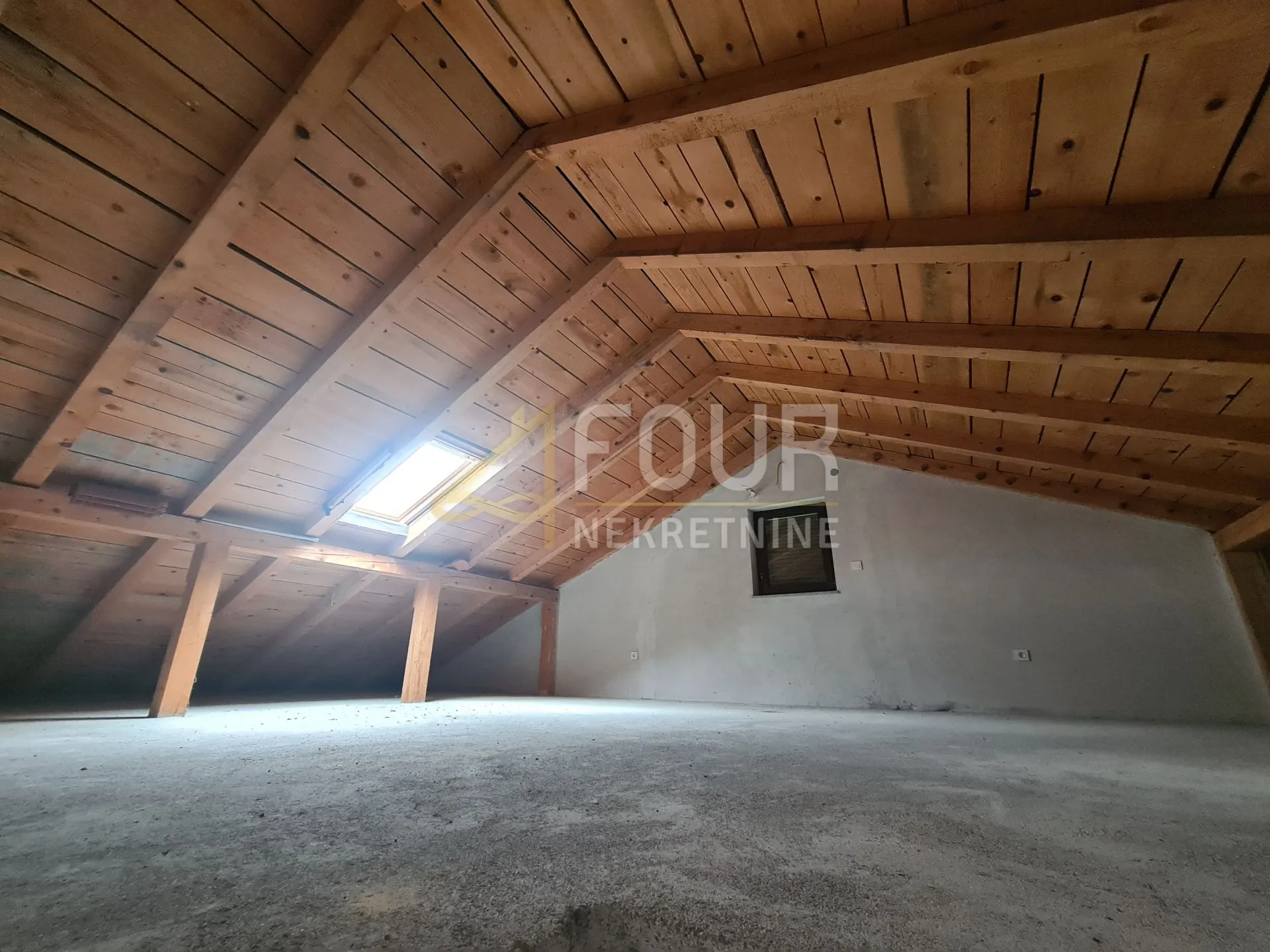 otok krk, dobrinj - okolica, kuća s 2 stana, 112.98m2 - slika 5