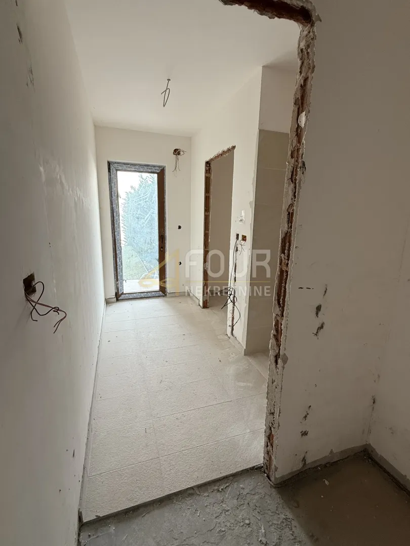 poljane, samostojeća kuća s bazen, 300m2 - slika 14