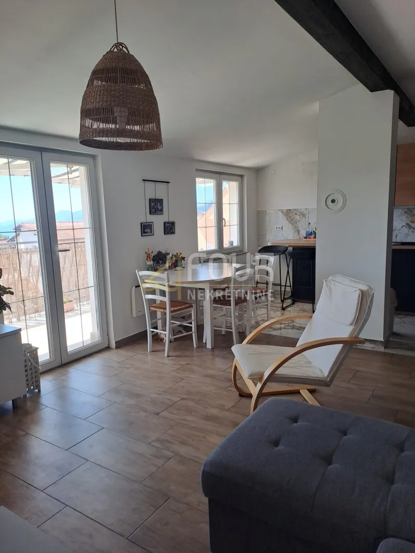 kastav, 76.50m2, 2s+db, terasa, pogled na more - slika 4