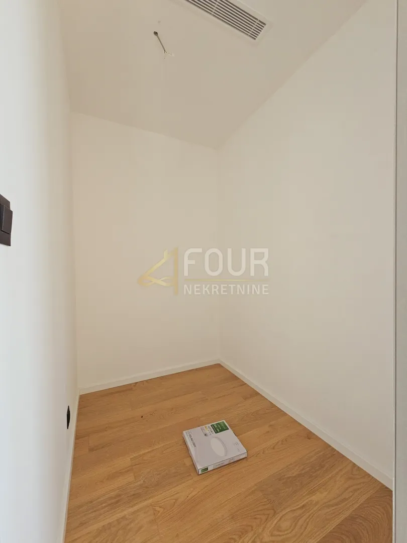 opatija, novogradnja, 238.01m2, dvoetažni 4s+db, bazen i okućnica - slika 16