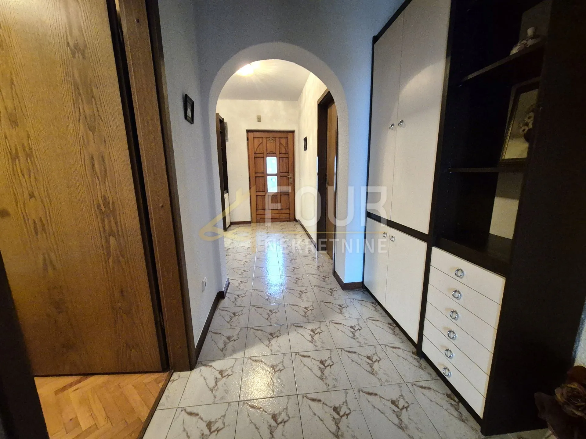 rijeka, srdoči, 72.92m2, 1s+db, lođa, pogled na more - slika 7
