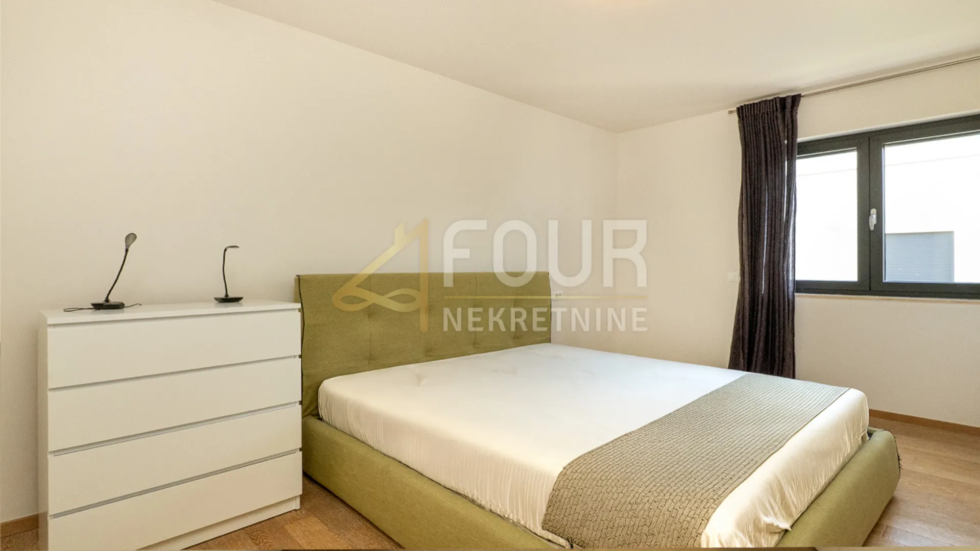 istra, rovinj, luksuzni dvoetažni penthouse, garaža, 100m od mora i plaže - slika 13