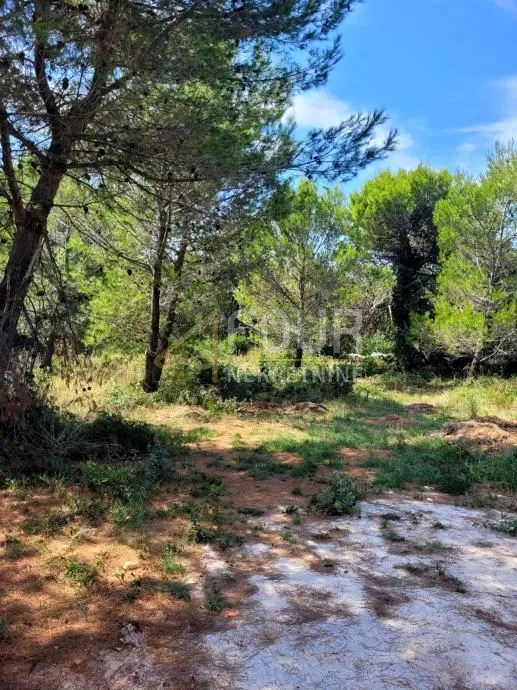 istra, medulin, građevinsko zemljište 758m2 - slika 2