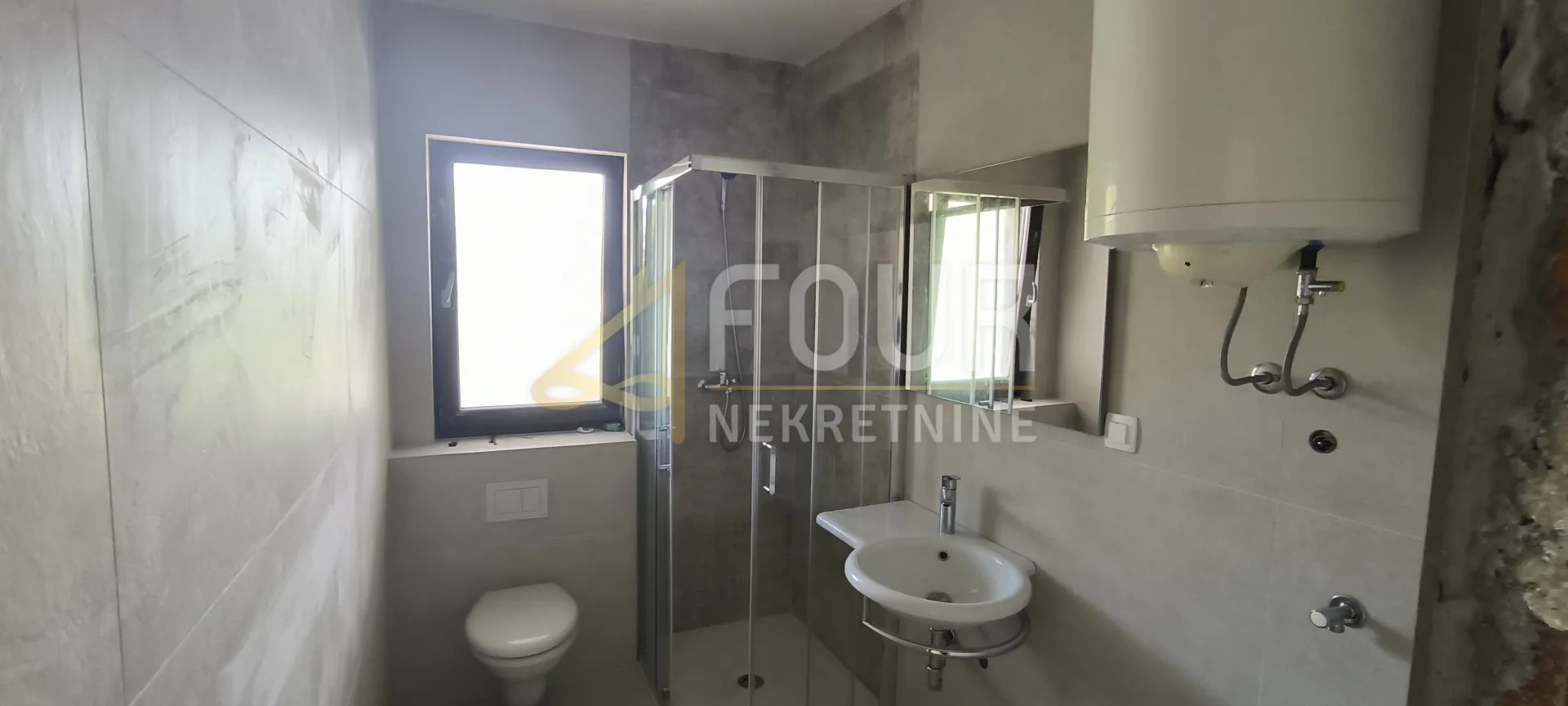 istra, barban, samostojeća kuća 206m2, terasa, balkon - slika 13