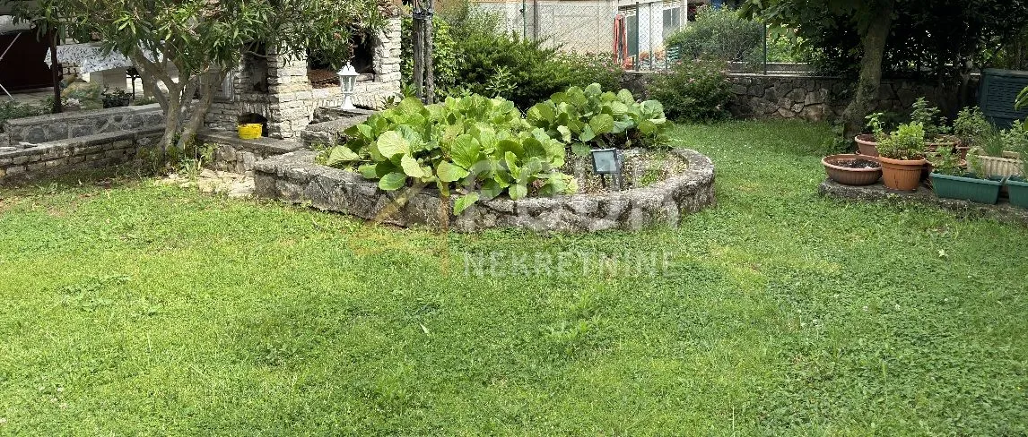 kostrena, kuća s 3 stana i pogledom na more - slika 2