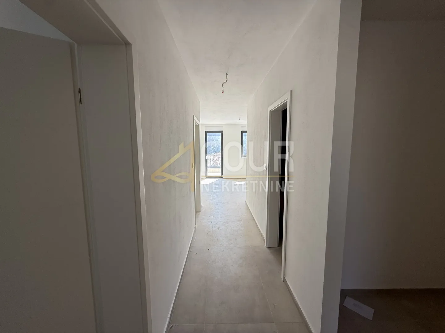 istra, pula, novogradnja, 2s+db, terasa - slika 9