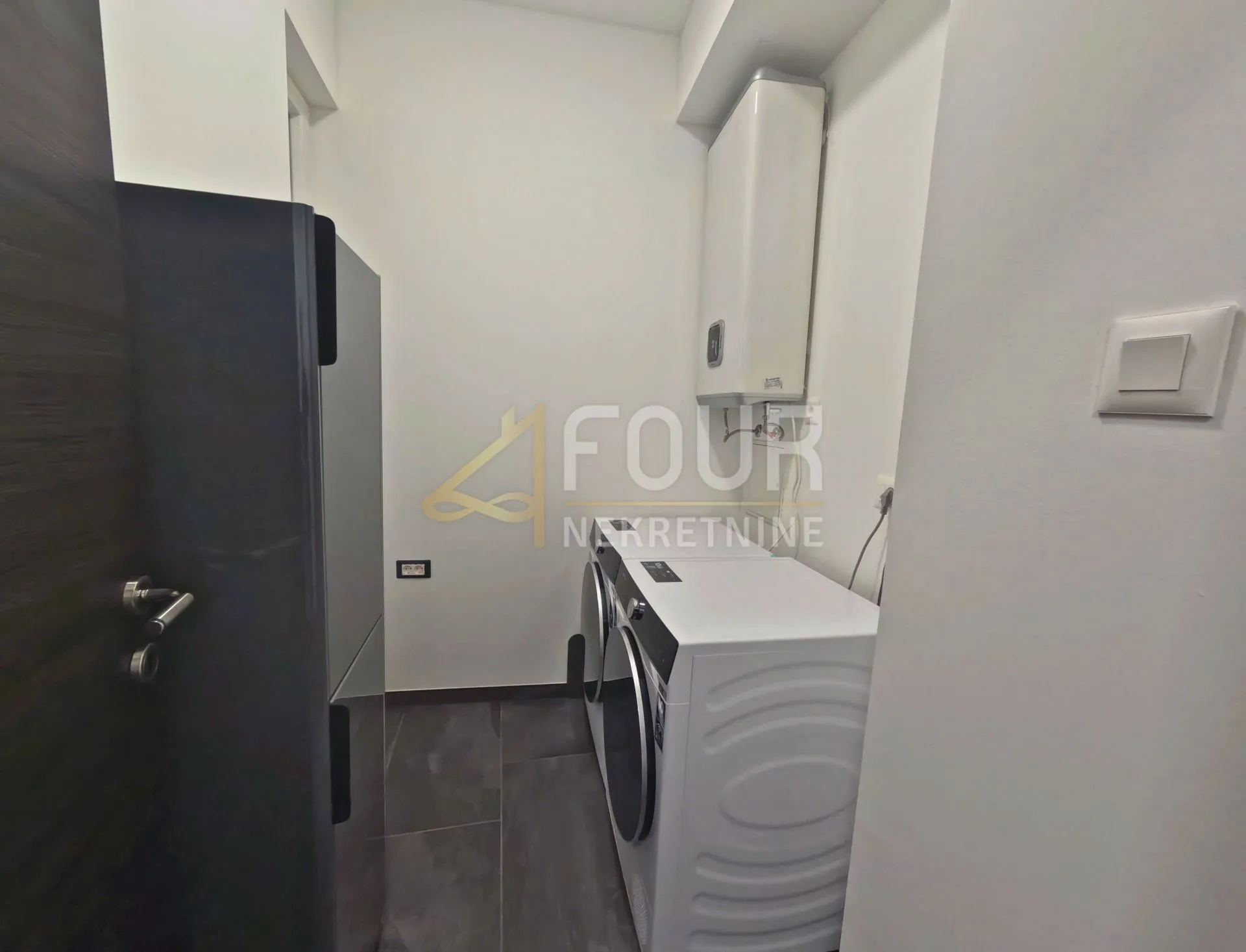 rijeka, širi centar, 98.48m2, 4s+db, balkon, adaptiran gospodski stan! - slika 18