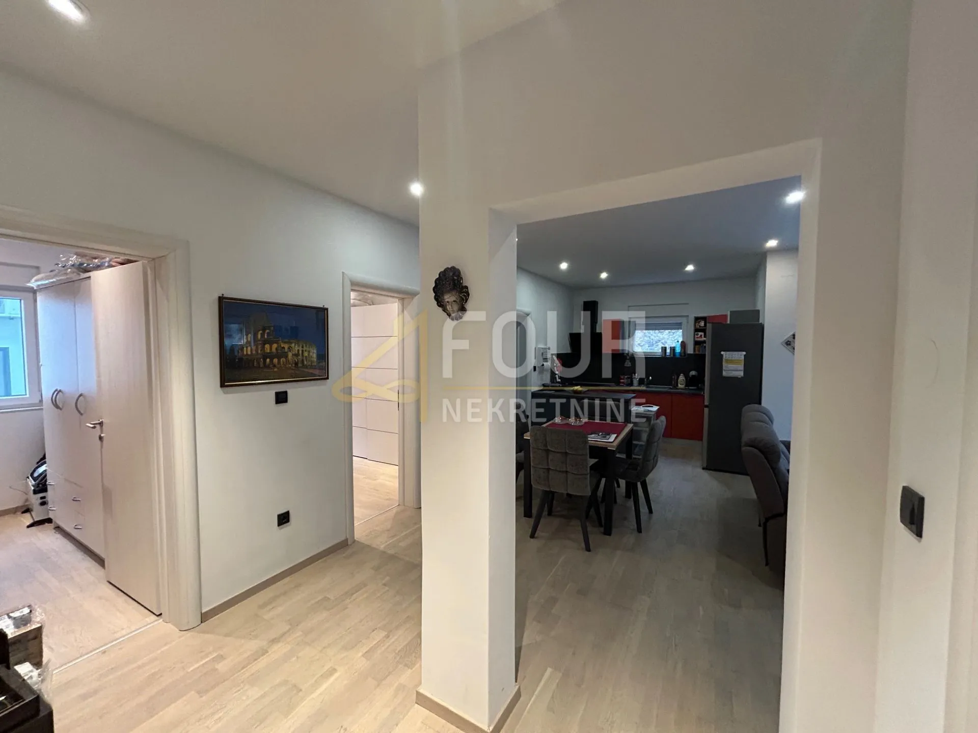 crikvenica, 75.31m2, 3s+db, lođa - slika 2
