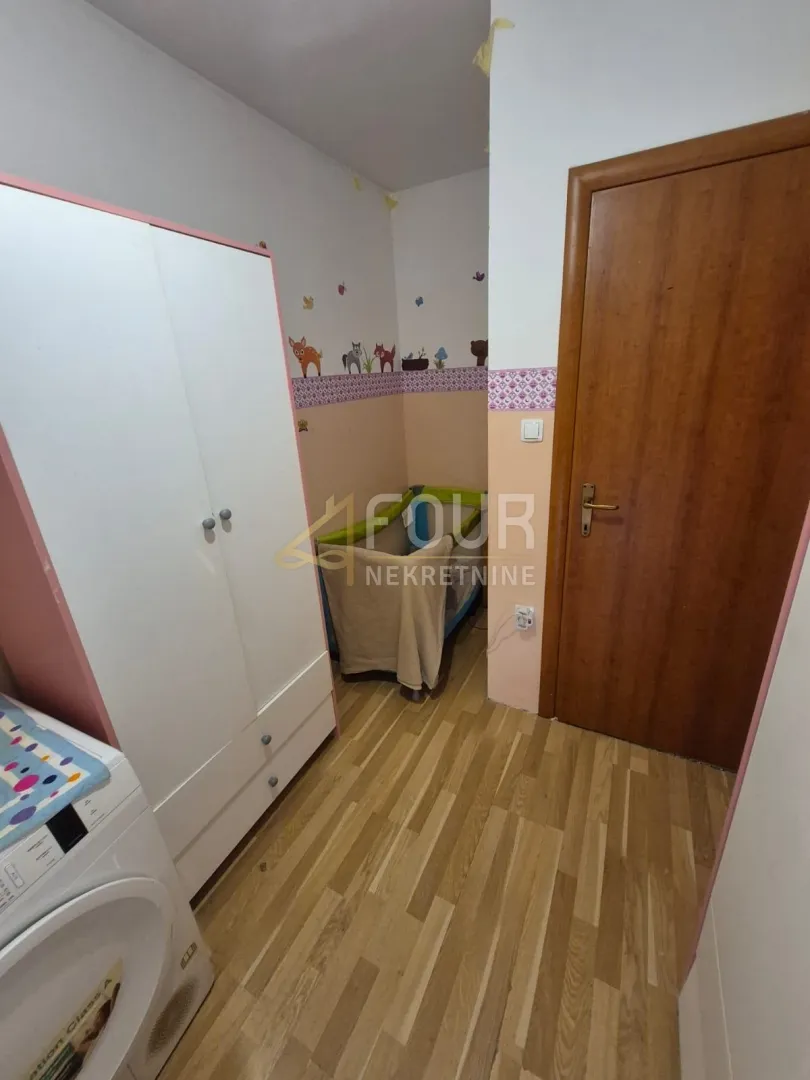 mavrinci, 230m2, samostojeća kuća - 3 stana - slika 12