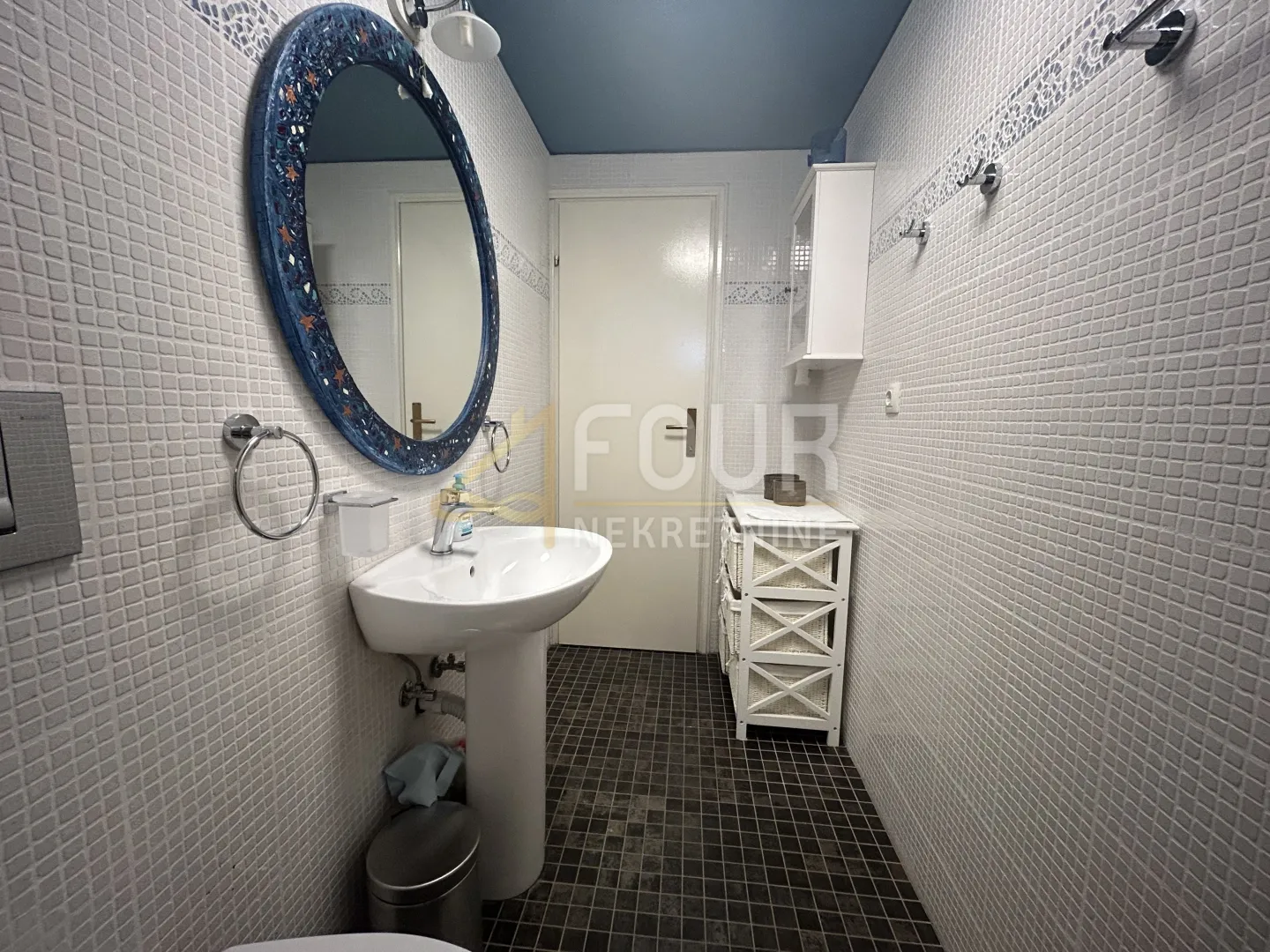 otok krk, dobrinj - okolica, samostojeća kuća s bazenom, 104m2 - slika 28