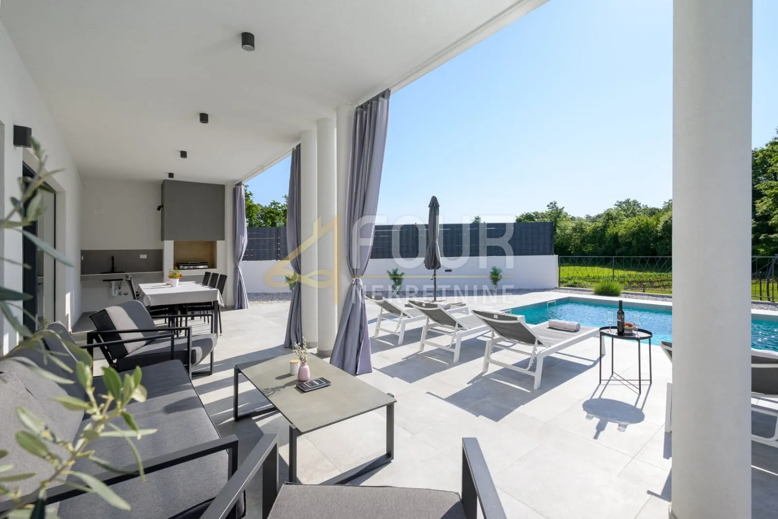 istra, svetvinčenat, samostojeća vila s bazenom - slika 23