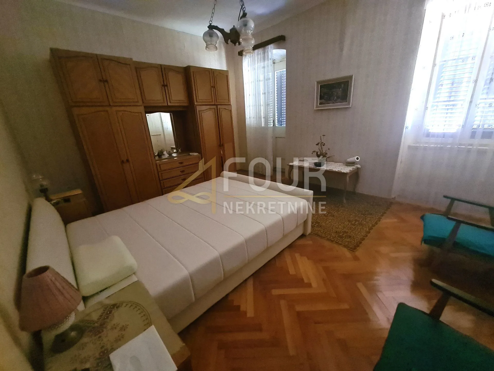 mali lošinj - centar, 320m2, kuća s dvorištem, potencijal! - slika 5