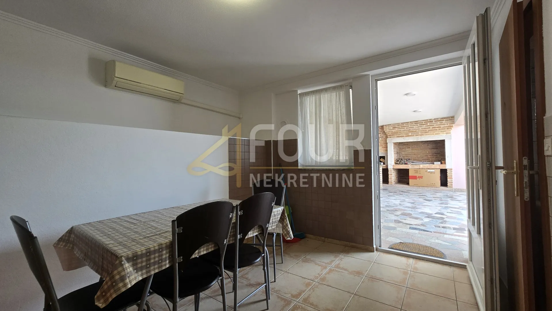 crikvenica, u naravi 2 stana - slika 2
