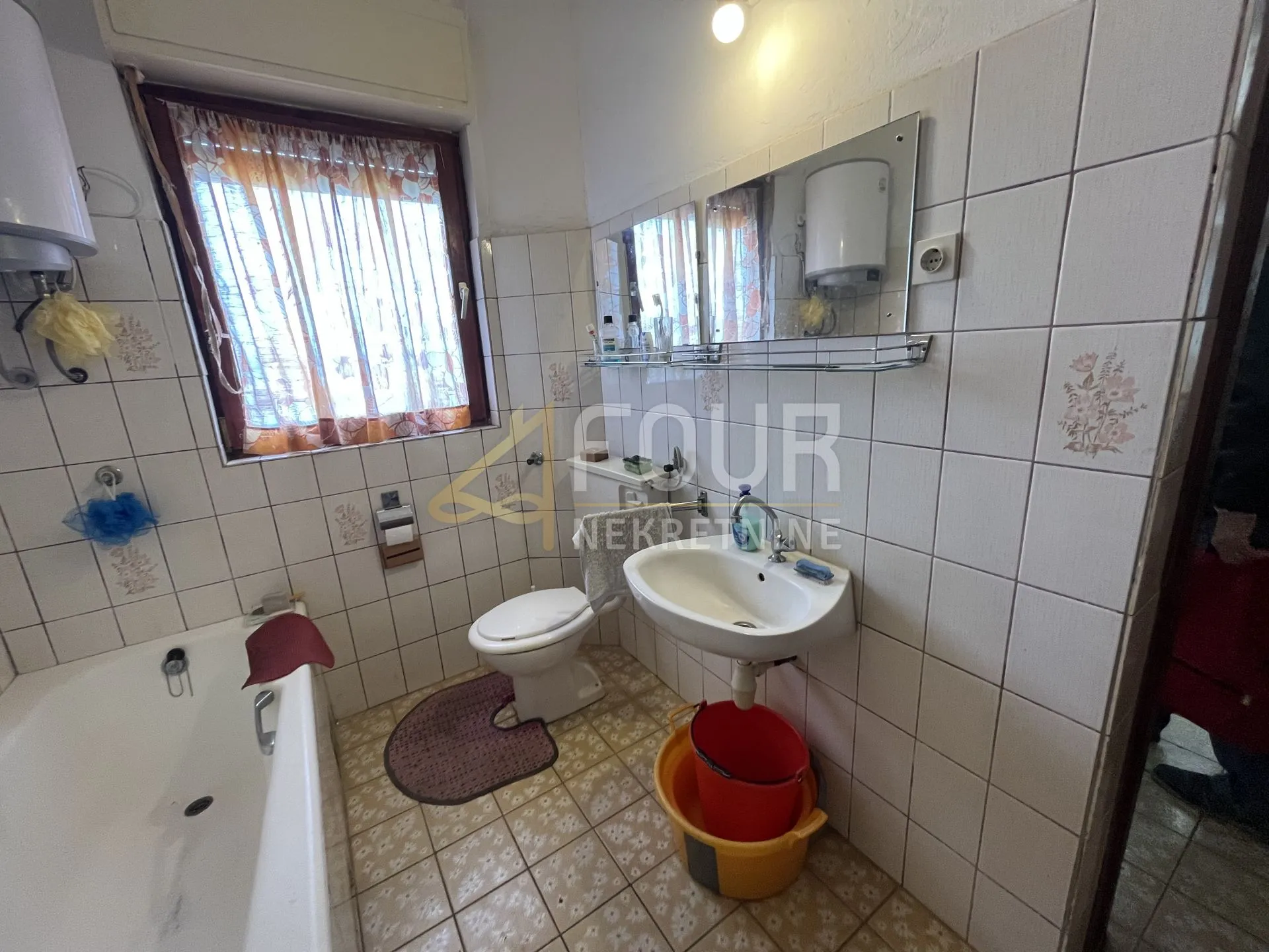 pašman, kuća 1. red do mora - slika 26