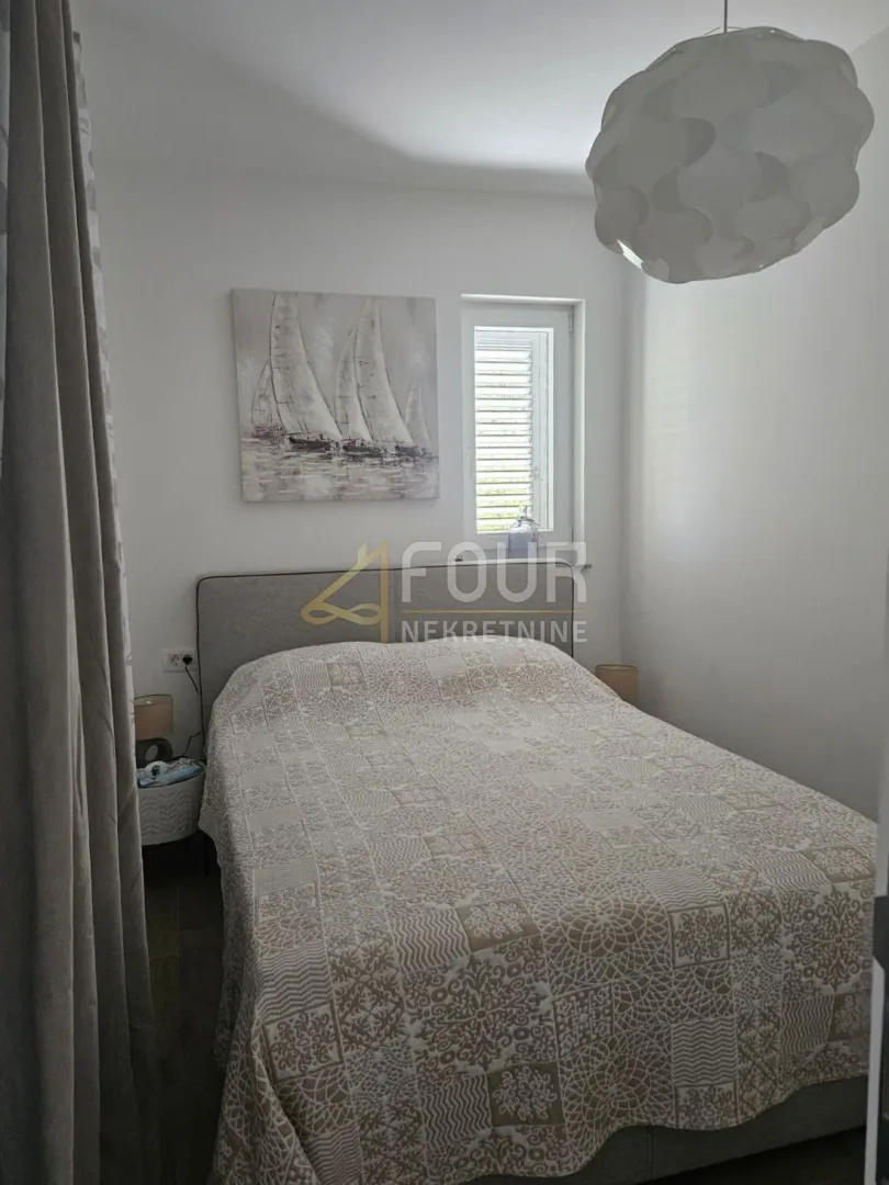 šibenik, vodice, dvojna kuća s 2 stambene jedinice - slika 32