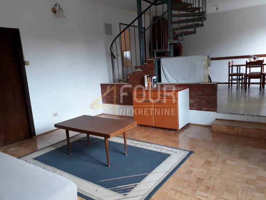 Istra, Brtonigla, kuća 160m2, garaža