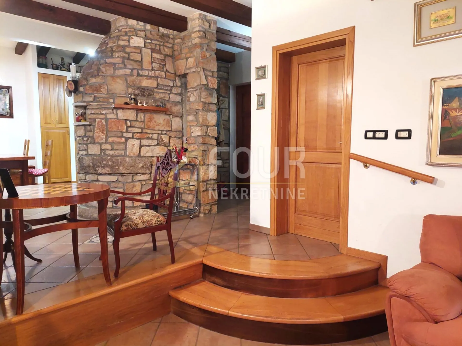 istra, buje, samostojeća kuća, 140m2, terasa - slika 4
