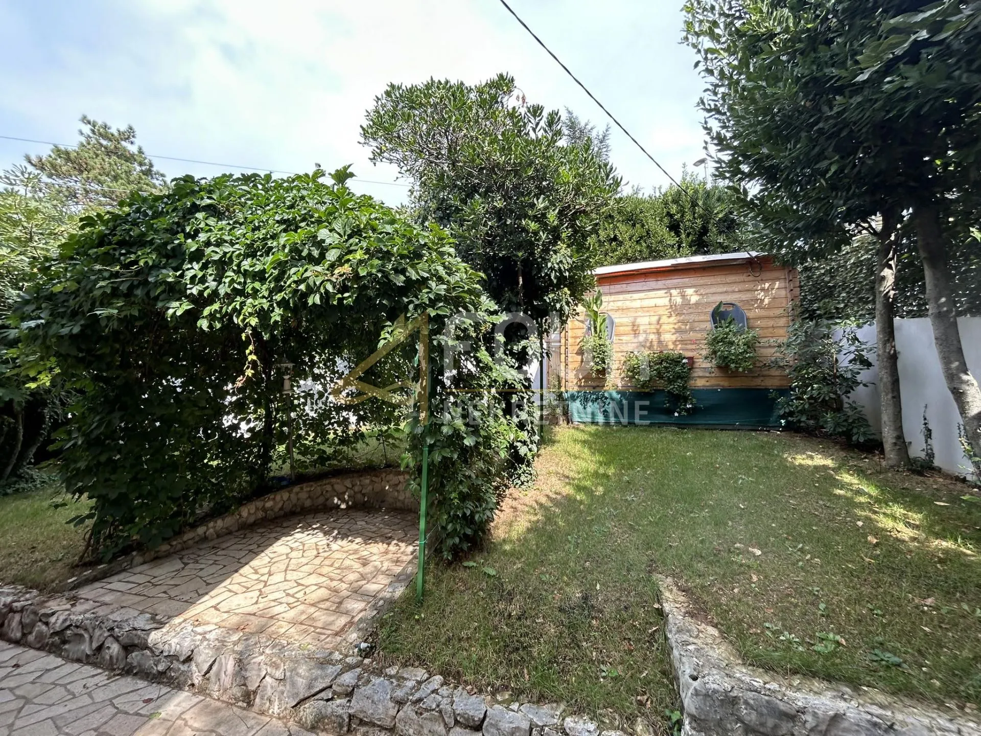 selce, kvalitetna kuća s 3 stana, 200m od mora - slika 4