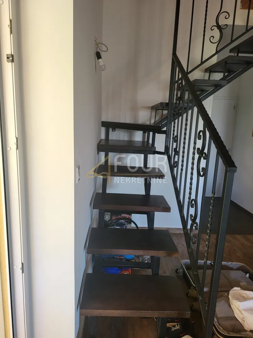 otok krk, 2s+db, 194.2m2, terasa, balkon, garaža - slika 23