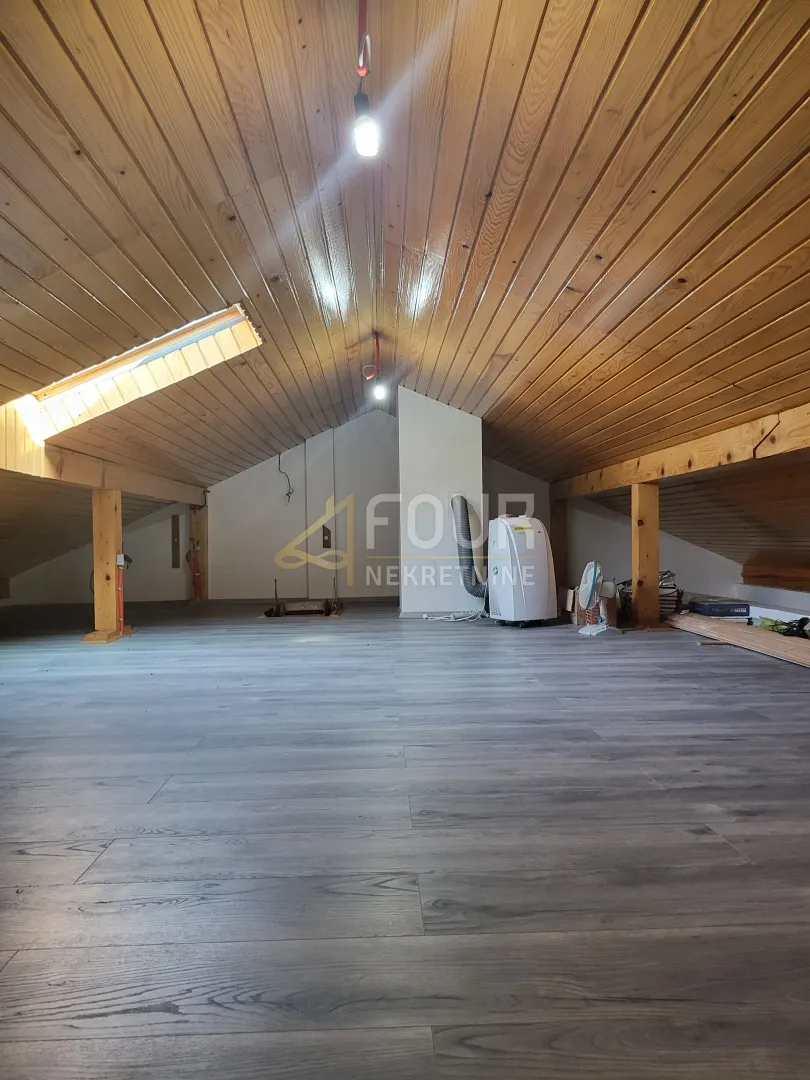 otok krk, 2s+db, 194.2m2, terasa, balkon, garaža - slika 26