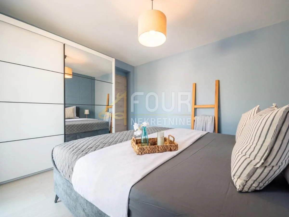 kastav, izvrsna novogradnja s bazenom, 282m2, garaža - slika 17