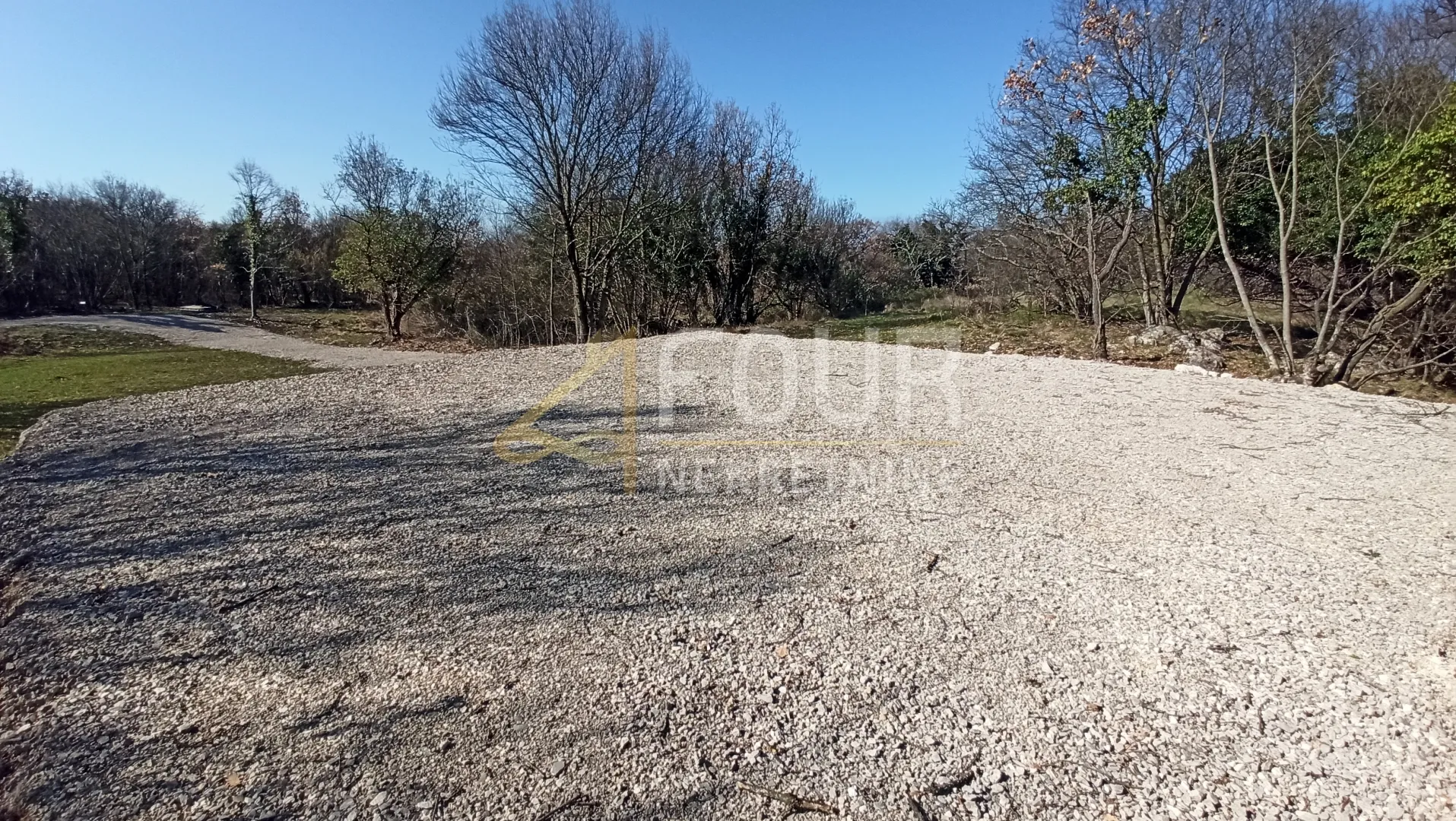 istra, roč, građevinsko zemljište, 569m2 - slika 4