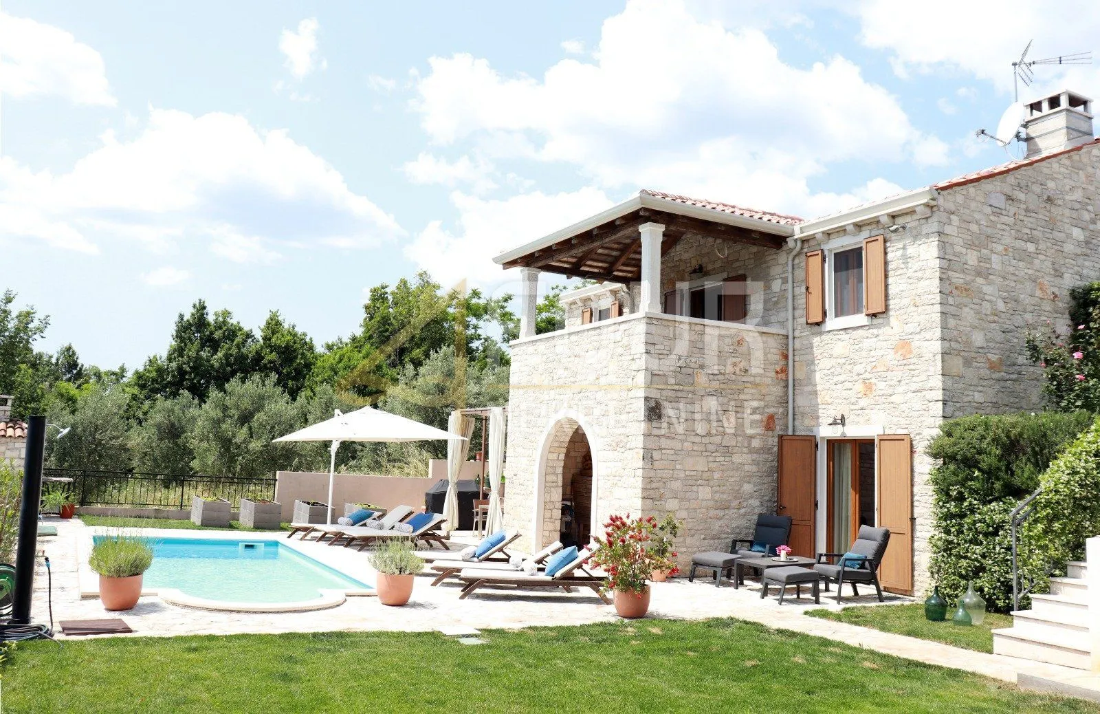 istra, buje, vila s bazenom - slika 12
