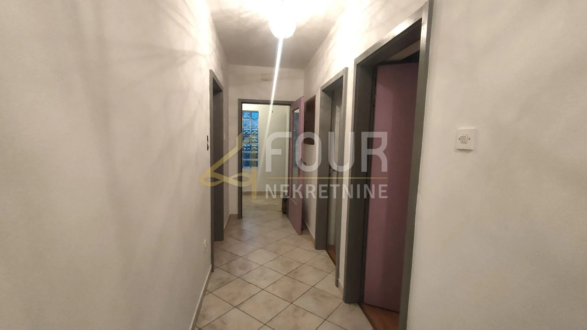 kastav, rešetari, kuća s 3 stana, 270m2, pogled na more - slika 22
