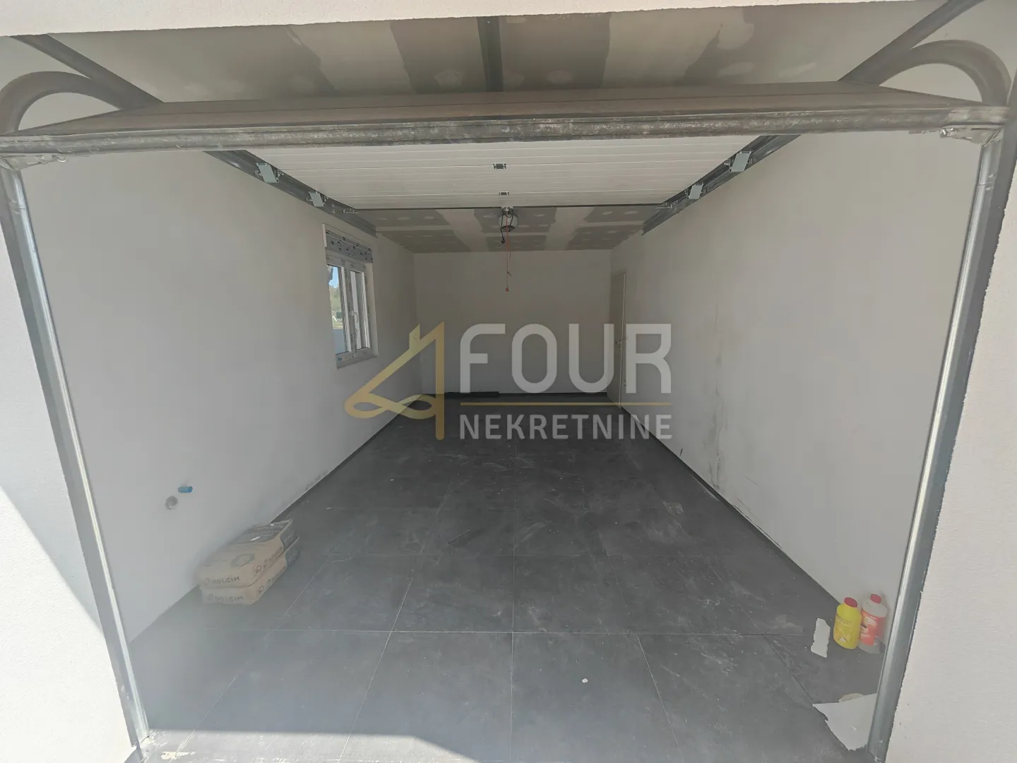 istra, svetvinčenat, novogradnja s bazenom, 160m2 - slika 15