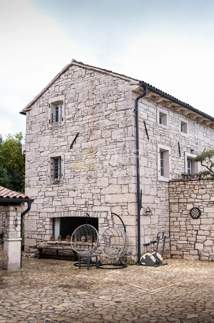 istra, tinjan, prekrasno imanje, dvije kamene kuće s bazenom - slika 54