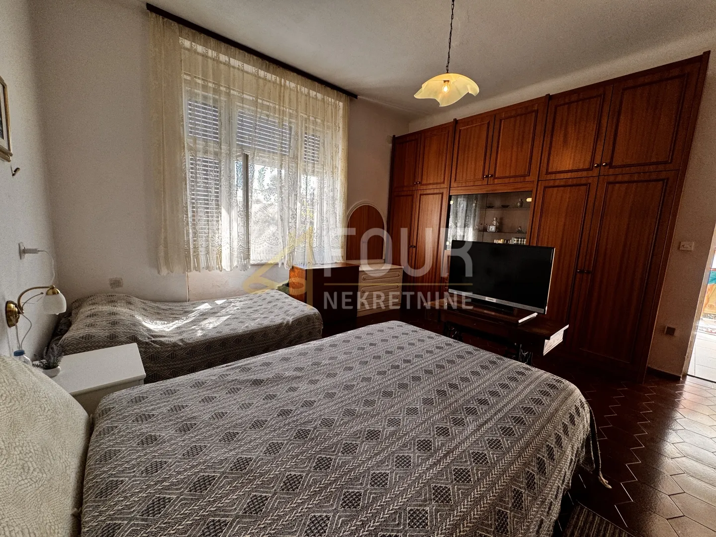 opatija, 57.37m2, 1s+db, stan s okućnicom - slika 8